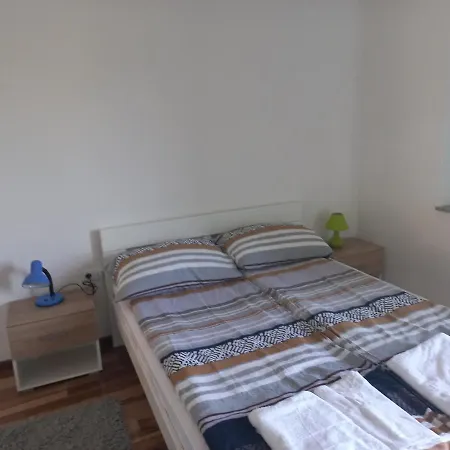 公寓 Apartman Zana *
